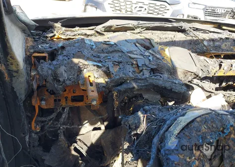 2007 BMW 328I z USA, uszkodzony, nr VIN WBAVA37567NE28772